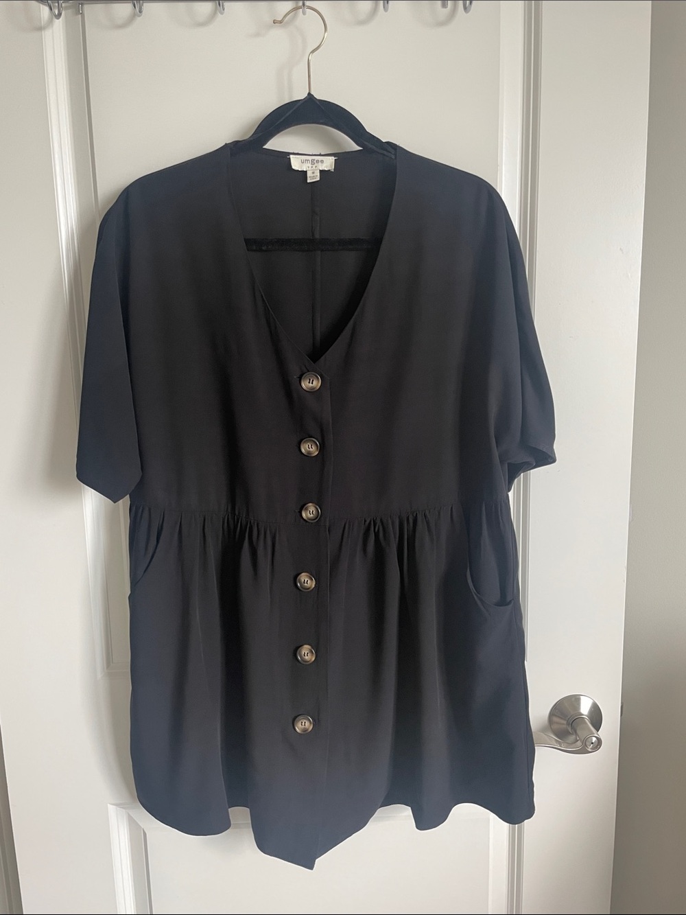 Umgee Women's black button front lagenlook babydoll tunic top w/pockets